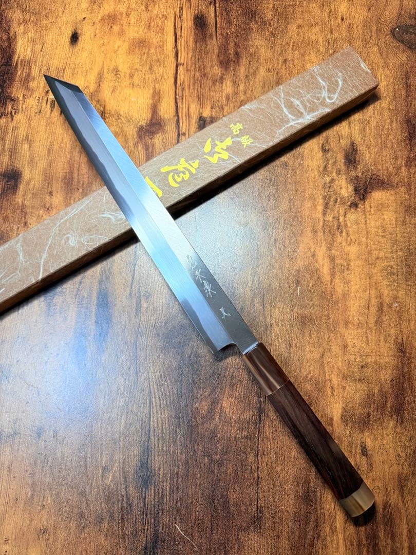 森本光一作　左用　刺身 切付　青鋼 紋鍛錬 尺　紫檀白水牛八角柄