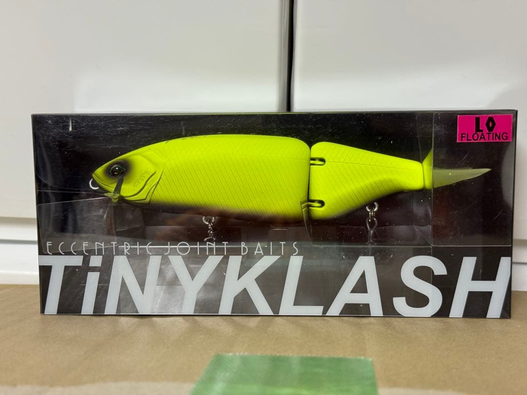 TiNY KLASH Low 夜用スーパー