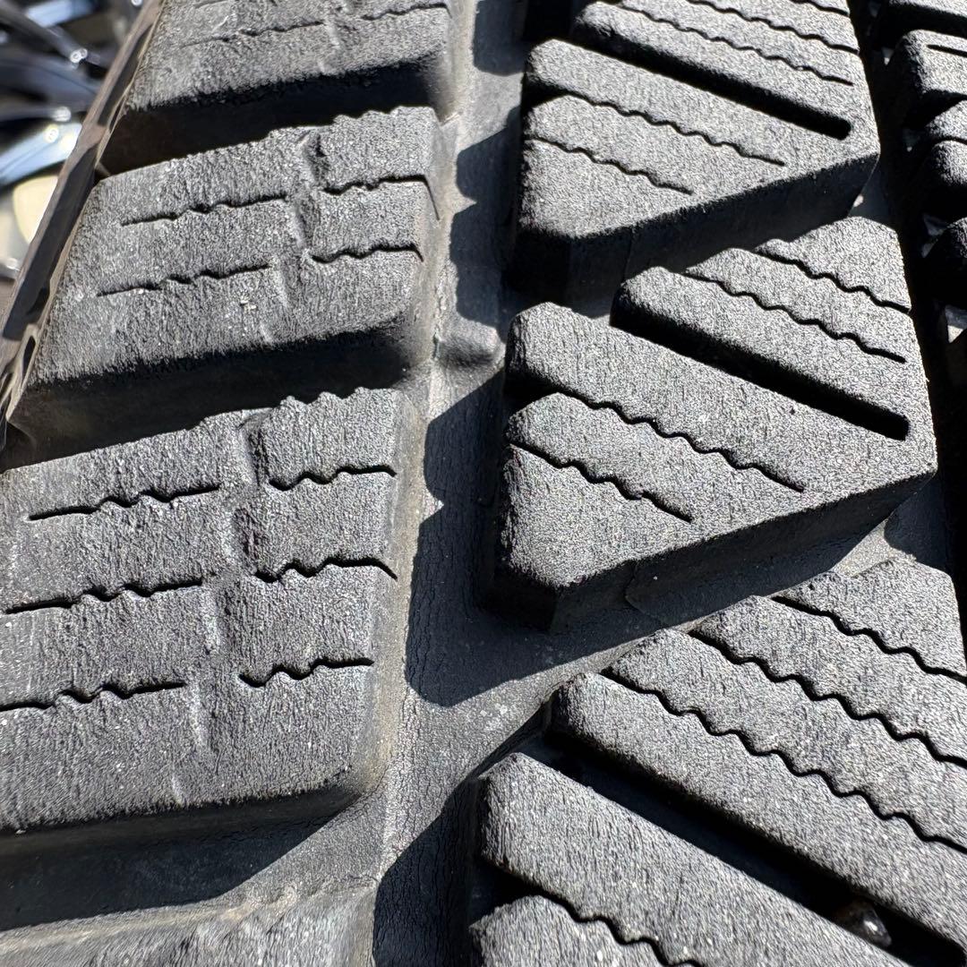 K*u様 ブリヂストン DM-V3 スタッドレスタイヤ　【値下げ不可】　送料無料