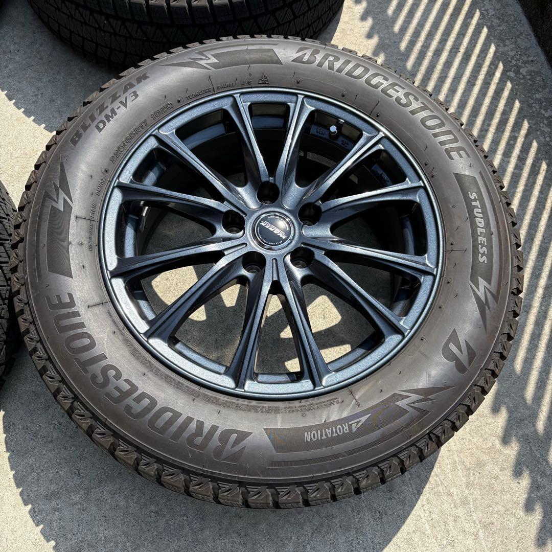 K*u様 ブリヂストン DM-V3 スタッドレスタイヤ　【値下げ不可】　送料無料