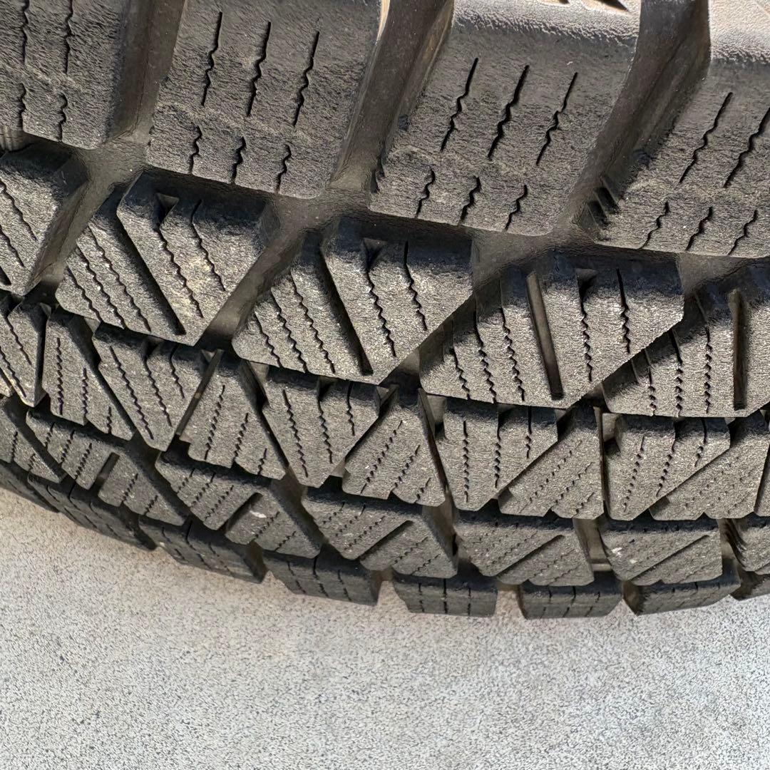 K*u様 ブリヂストン DM-V3 スタッドレスタイヤ　【値下げ不可】　送料無料