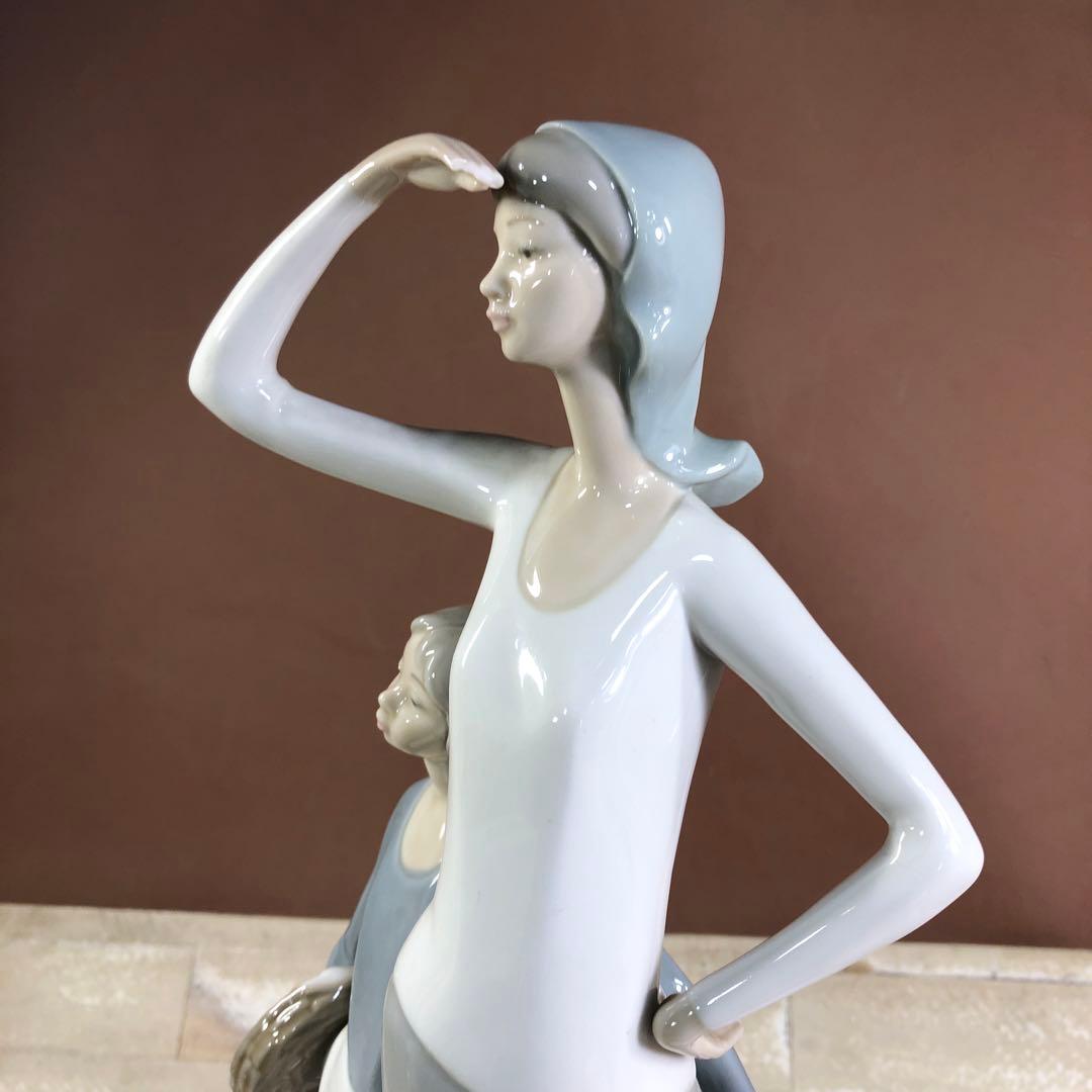 レア　NAO by Lladro（リヤドロ）母娘フィギュリン 陶器人形