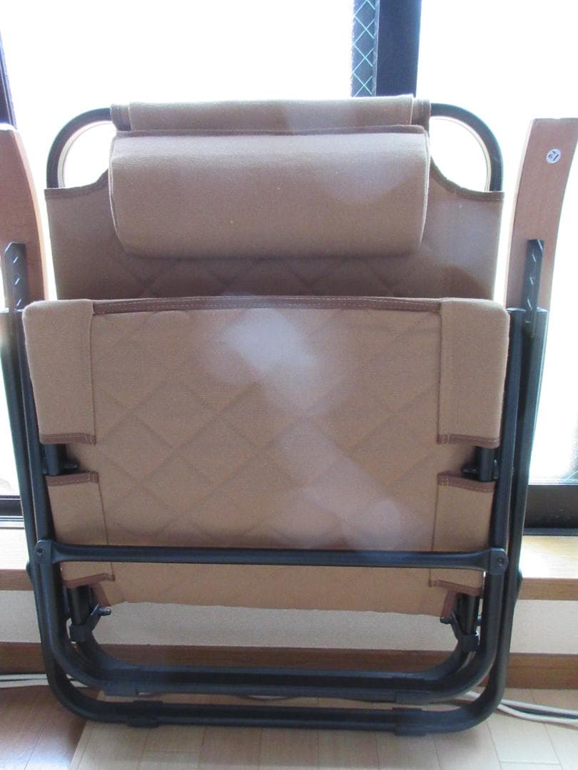 Hilander 　クライマックスローチェア　キャメル色