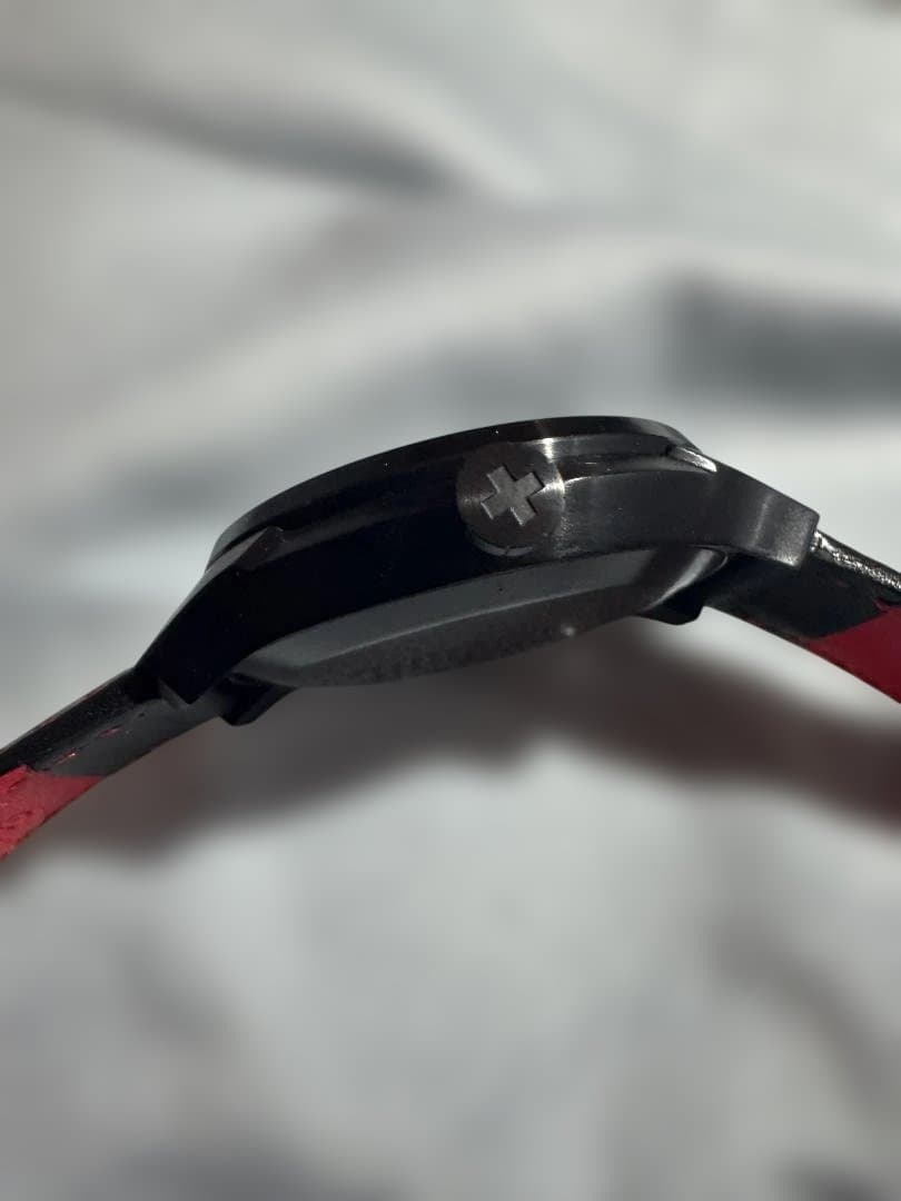 Mondaine モンディーン Helvetica No.1 Bold