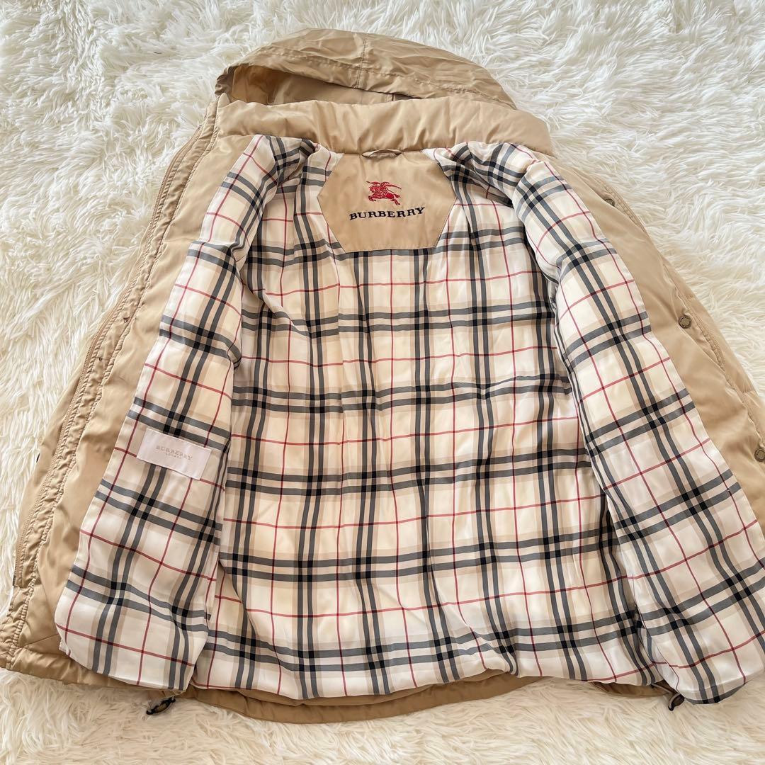 イタリア生地　バーバリー　ダウンジャケット　ノバチェック　フード　ベージュ