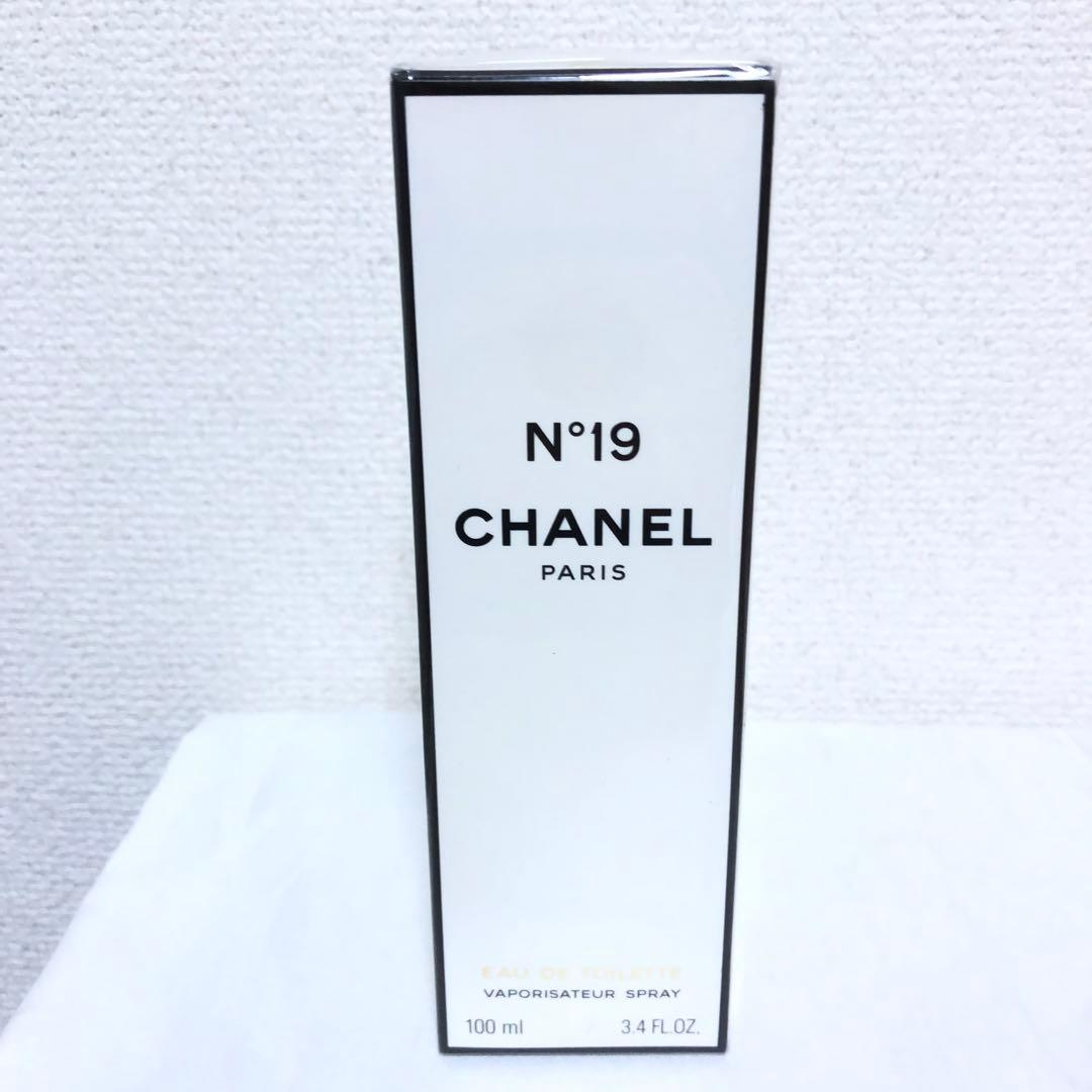 新品 CHANEL N°19オードゥトワレット ヴァポリザター 100ml 香水