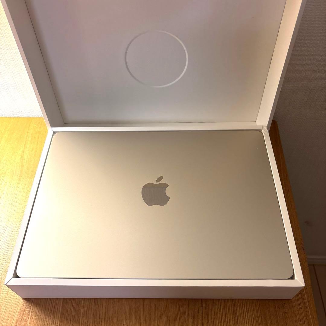 MacBook Air M3 2024 13インチ 256GB 美品 充電10回
