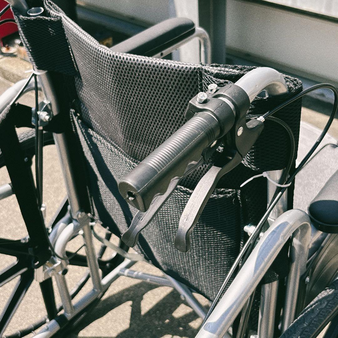 値下げ決行！（美品）UDKAEYT　リクライニング　自走式　車椅子　折り畳み式