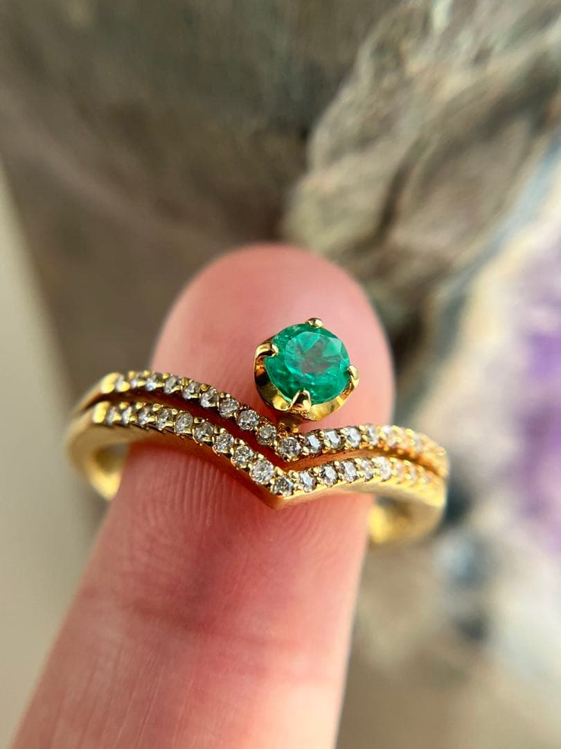 新品K18YGエメラルド0.25ctダイヤモンドリング指輪