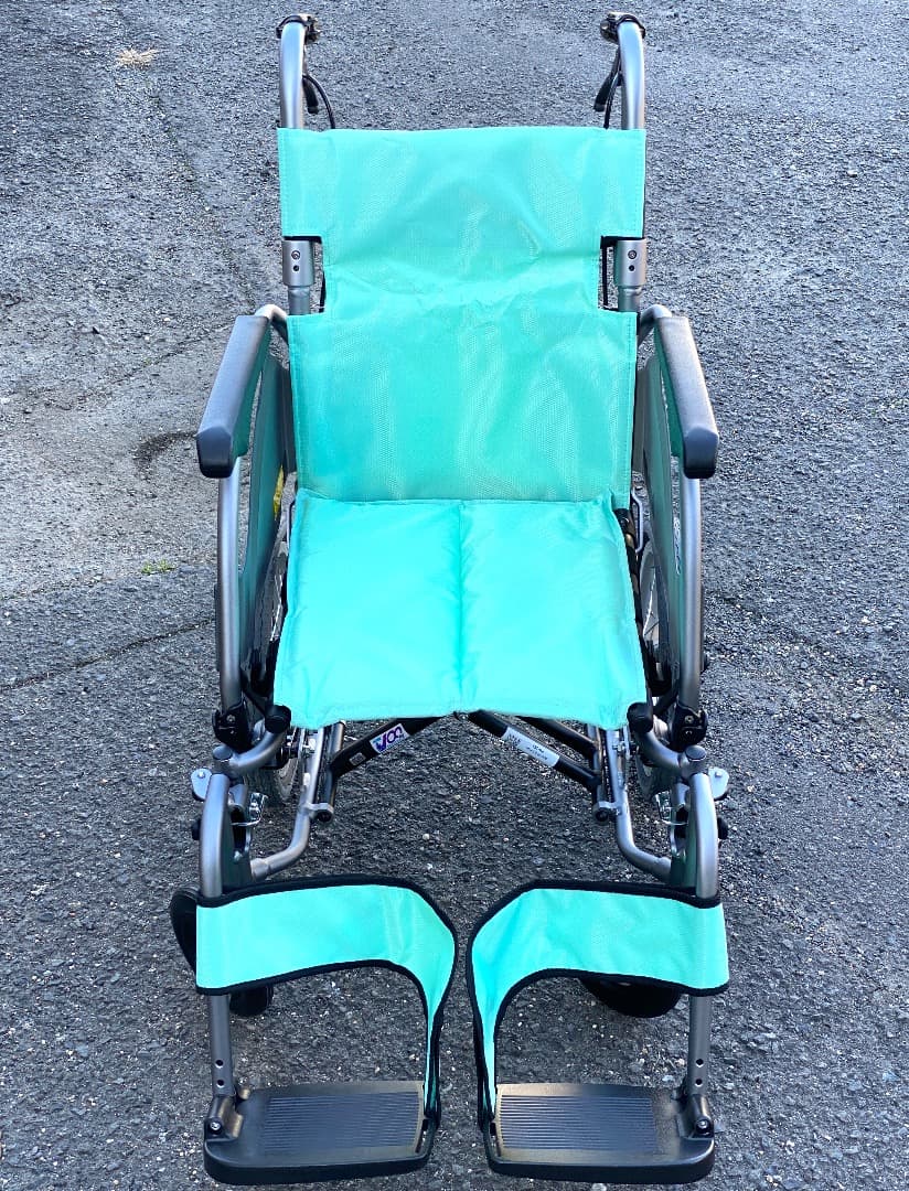 美品！ MIKI ミキ 超軽量 介助型車いす CRT-4 ウイングスイングアウト