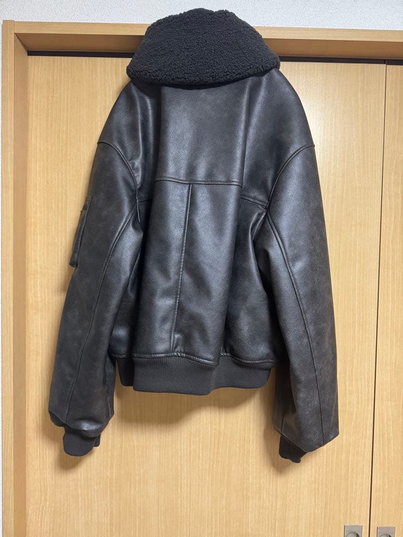 Zara フェイクレザー 取り外し可能な襟付きジャケット