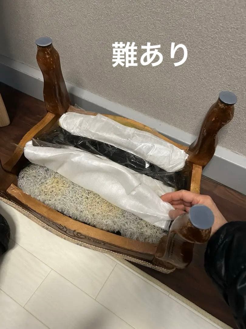 天使の刺繍付き椅子とオットマンセットイタリア家具