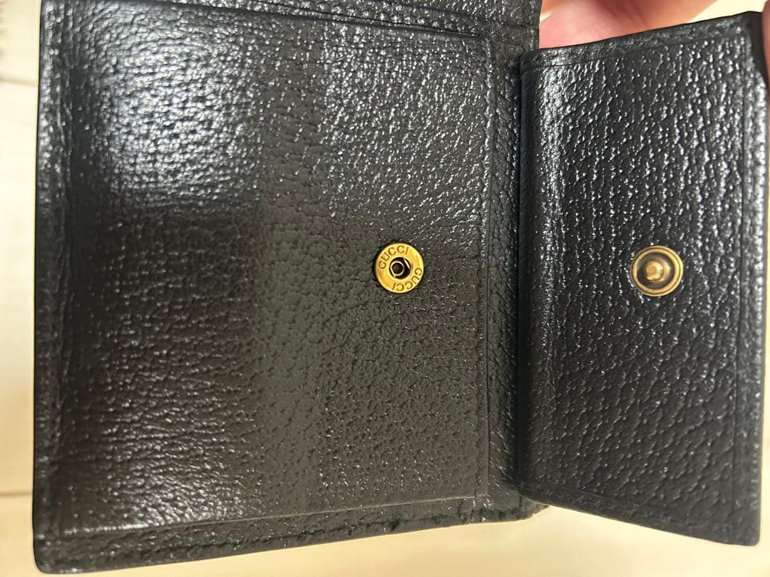 GUCCI ブラック 二つ折り財布