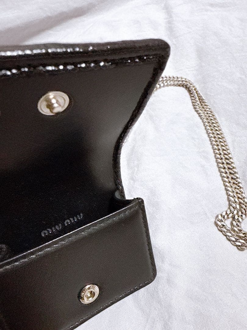 miumiu マトラッセ　AirPodsケース