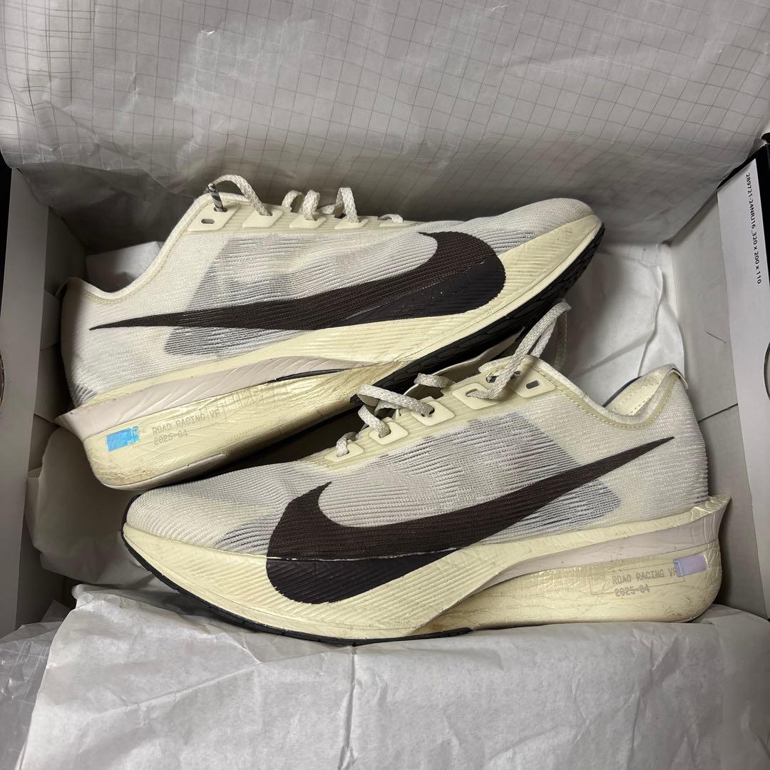 ナイキ ヴェイパーフライ 4 \