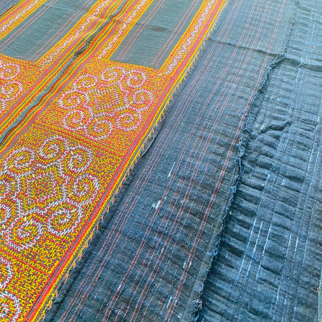 タイ　山岳民族　古布　刺繍　マルチカバー　大判