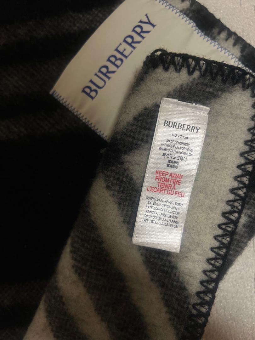 Burberry チェック　ウールマフラー