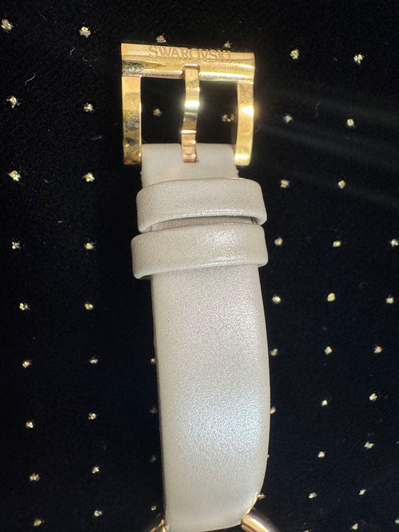 SWAROVSKI アナログ腕時計　新品電池交換済✨