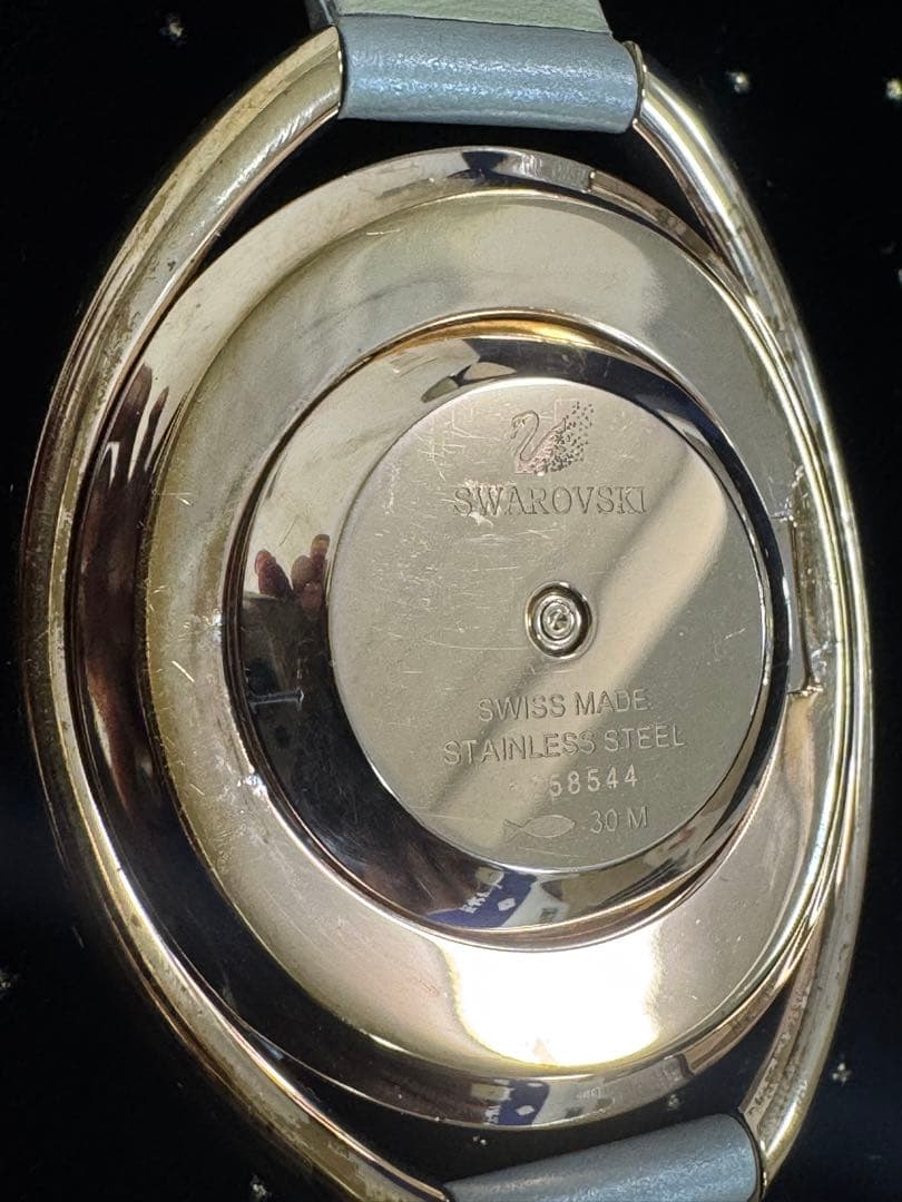 SWAROVSKI アナログ腕時計　新品電池交換済✨