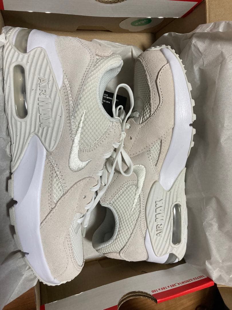 〈新品〉22.5cm NIKE エアーマックス エクシー クリーム