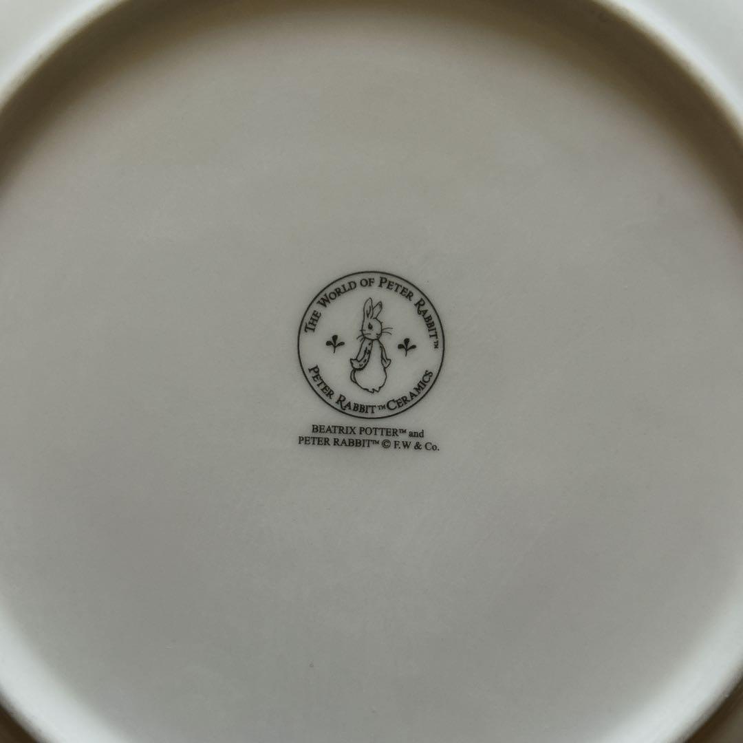 ウェッジウッド ピーターラビット 100周年記念プレートとカレンダー 旧刻印 他