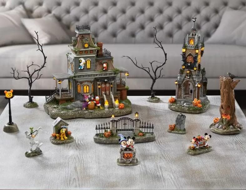 ディズニー ハロウィンヴィレッジ 12ピースセット クリスマス Disney