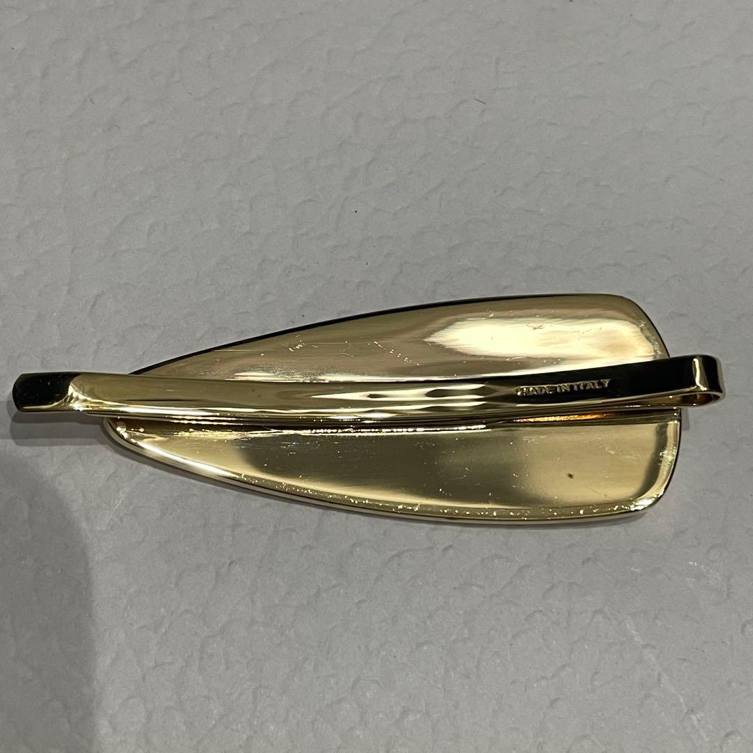 MIU MIU エナメルメタル ヘアクリップ