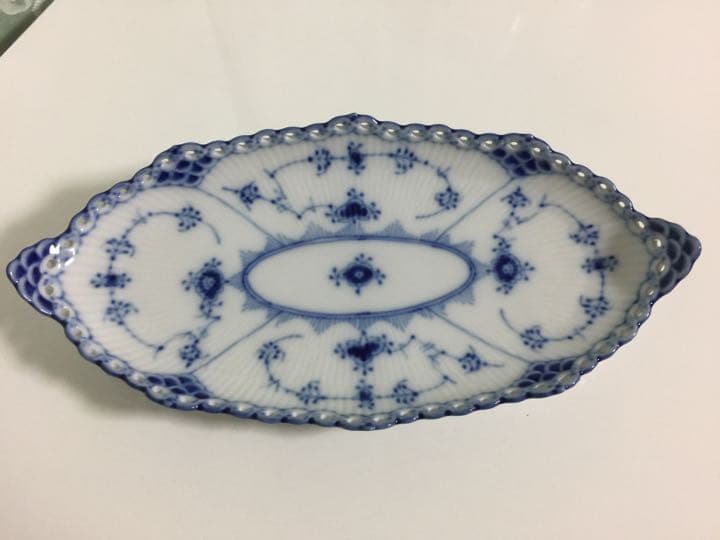 ロイヤルコペンハーゲン  ブルーフルーテッド フルレース ピックルディッシュ