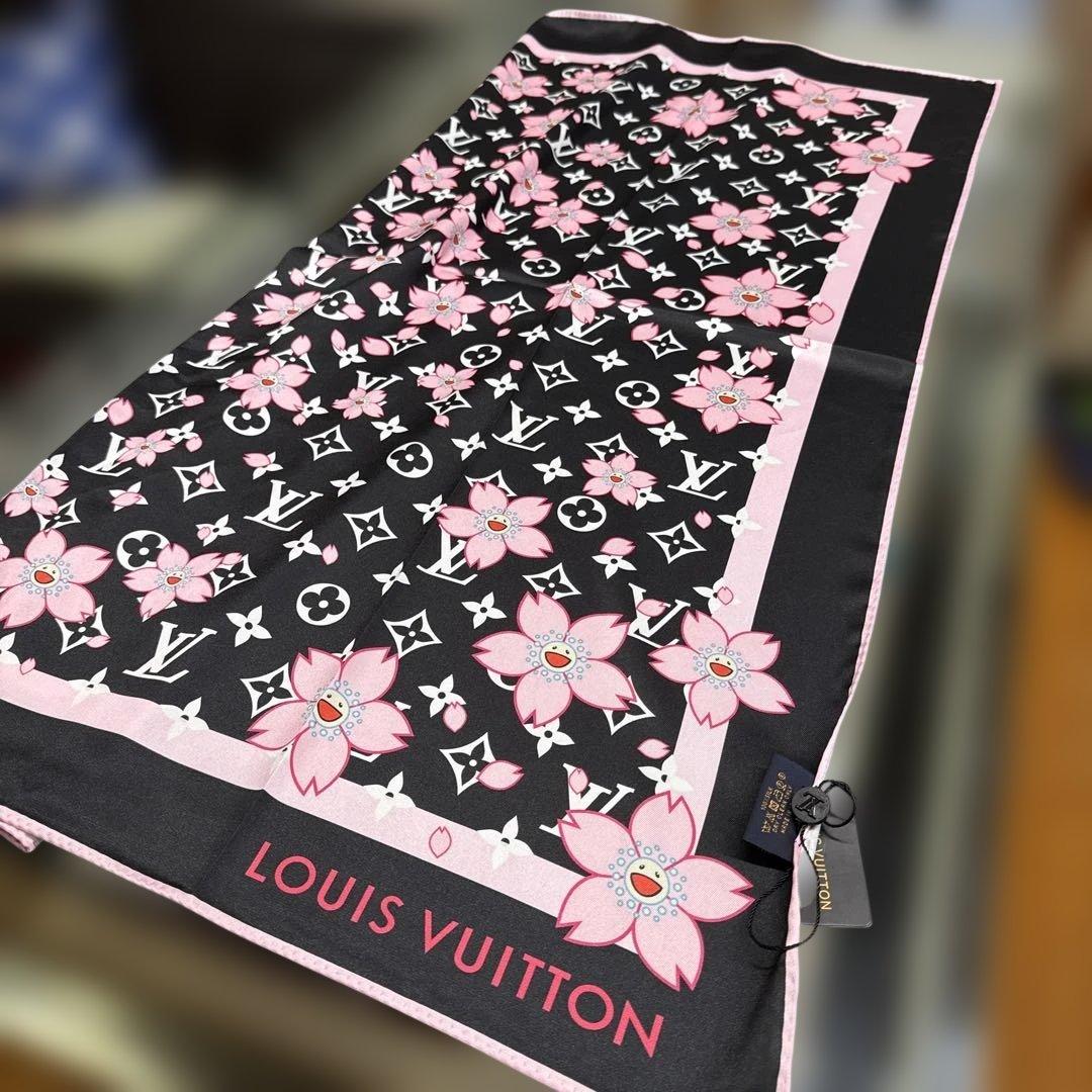 【今晩限り価格】ノベルティ 春先取り LV 村上隆 スカーフ ブラックベース