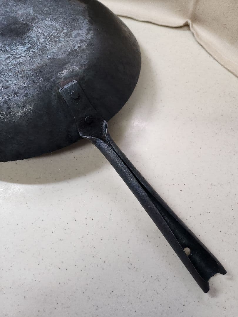 成田理俊　鉄フライパン(蓋付き)　27cm