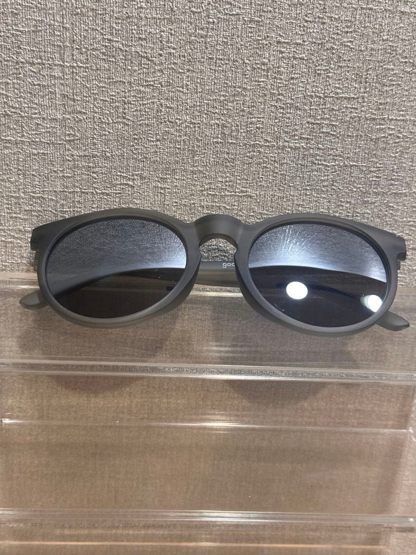 gdoorサングラス 3個セット無印アクリルケース付き