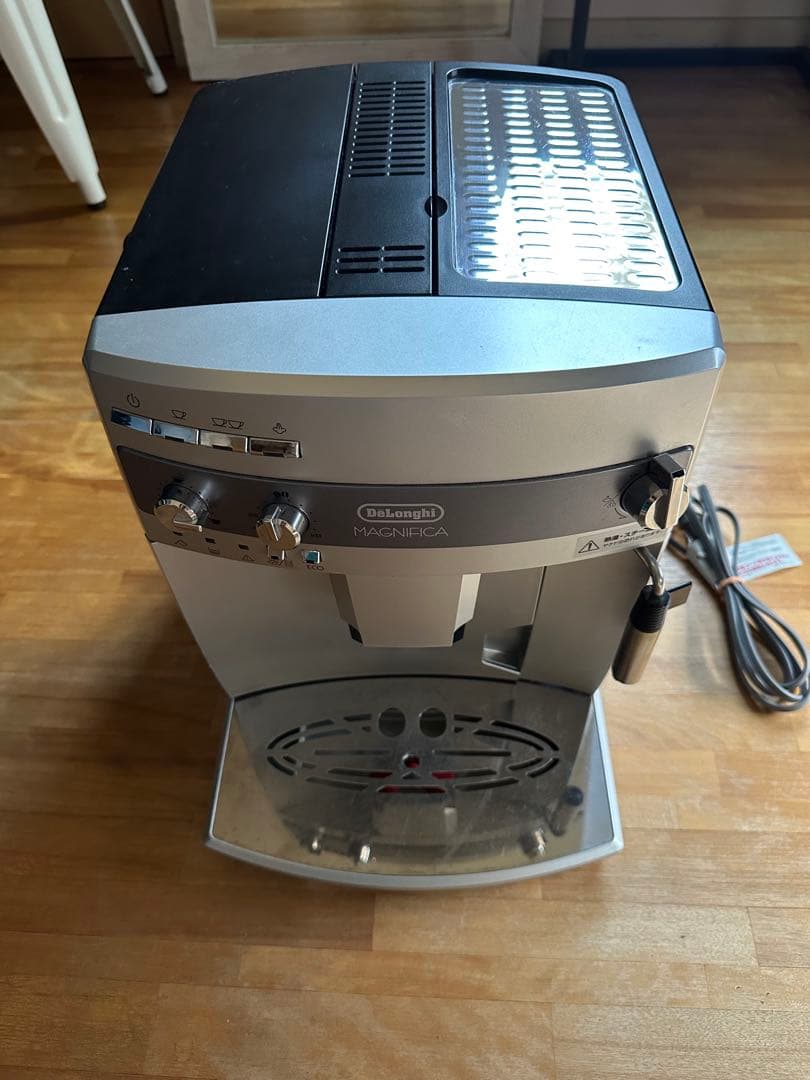 DeLonghi Magnifica 全自動エスプレッソマシンESAM03110