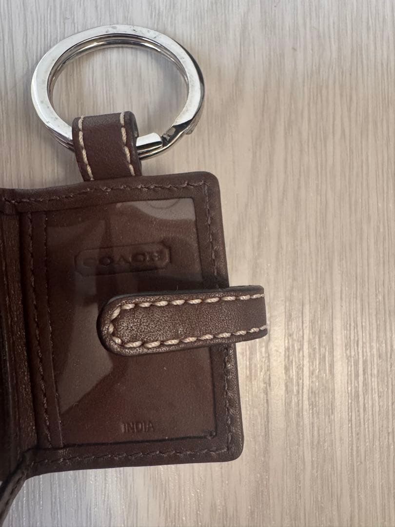 coach手帳型 キーホルダー　キーリング