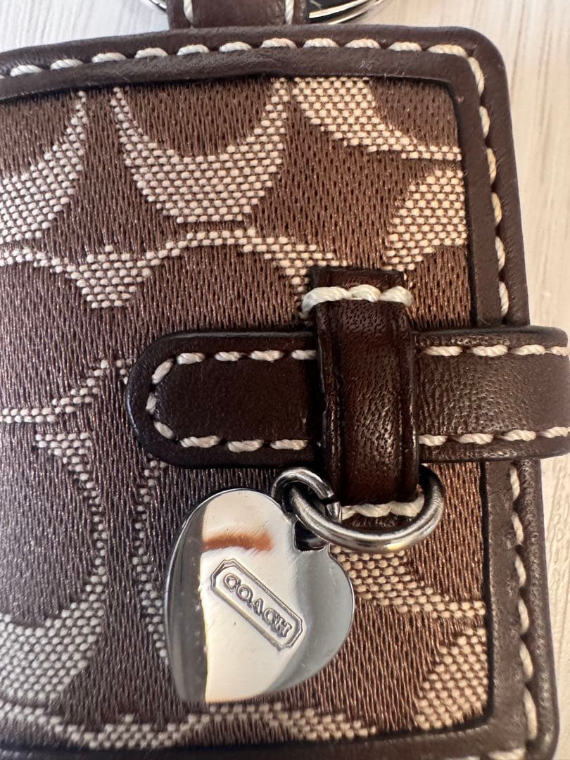 coach手帳型 キーホルダー　キーリング
