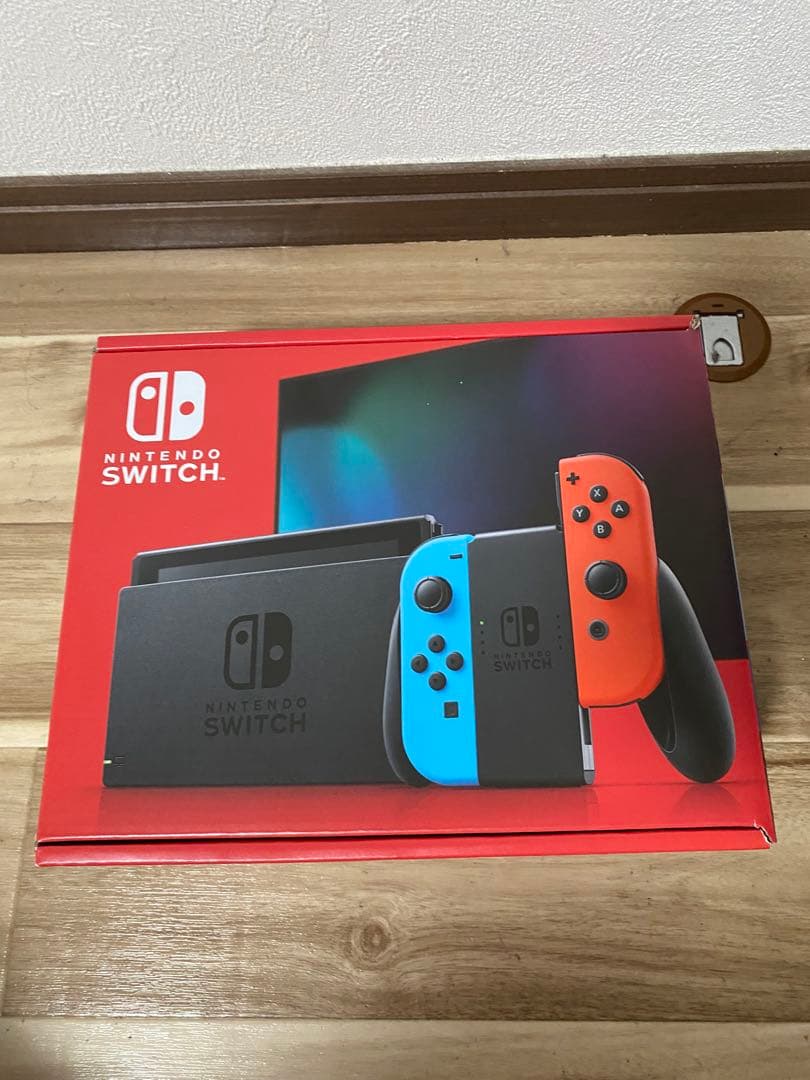 新品未開封　Nintendo Switch ネオン