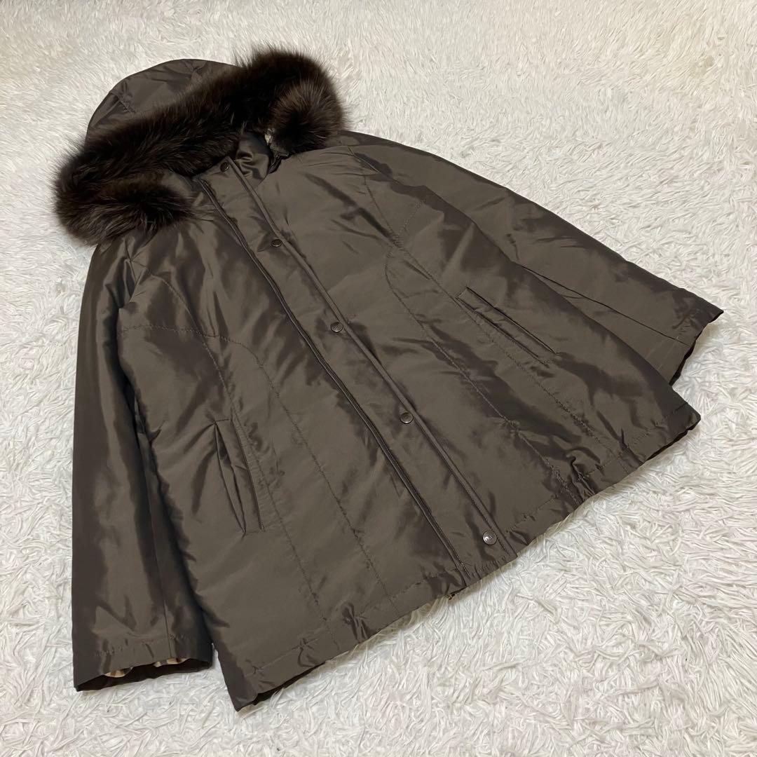 DAKS ダックス　ファーフード付きダウンコート　裏地チェック　ブラウン　40