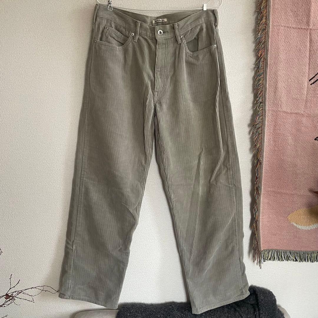 AURALEE コーデュロイパンツ　グリーン
