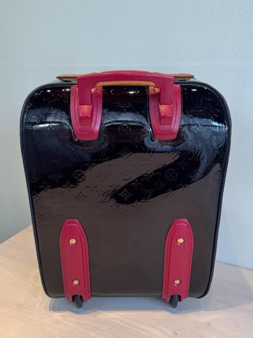 ルイヴィトン　キャリーバッグ　ヴェルニ　アマラント　ぺガス M91992