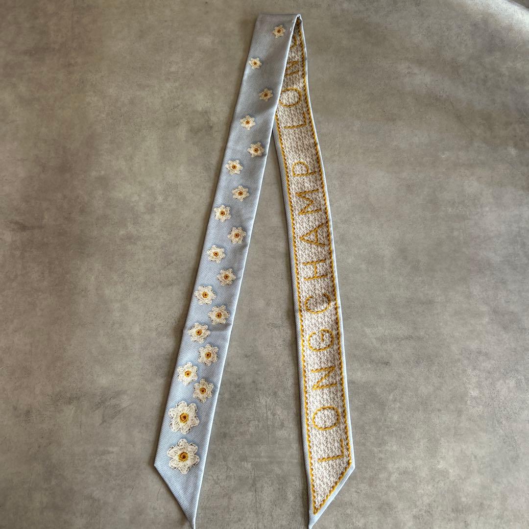 未使用　Longchamp ロンシャン　デイジー　水色　シルクスカーフ