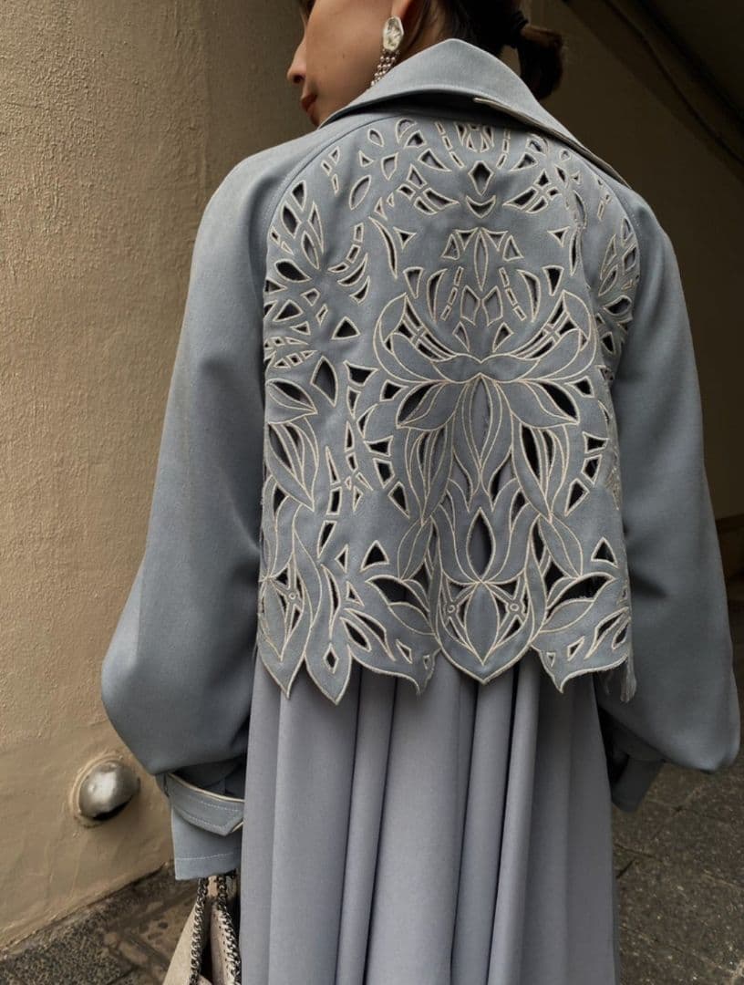 ジャケット・アウター BACK CUTTING LACE COAT