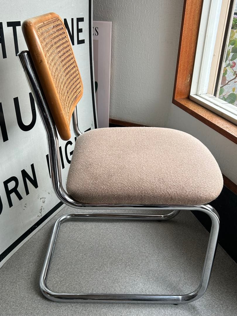 ヴィンテージ　カンチレバー　チェア籐　ラタン　スチール　椅子　レトロモダン