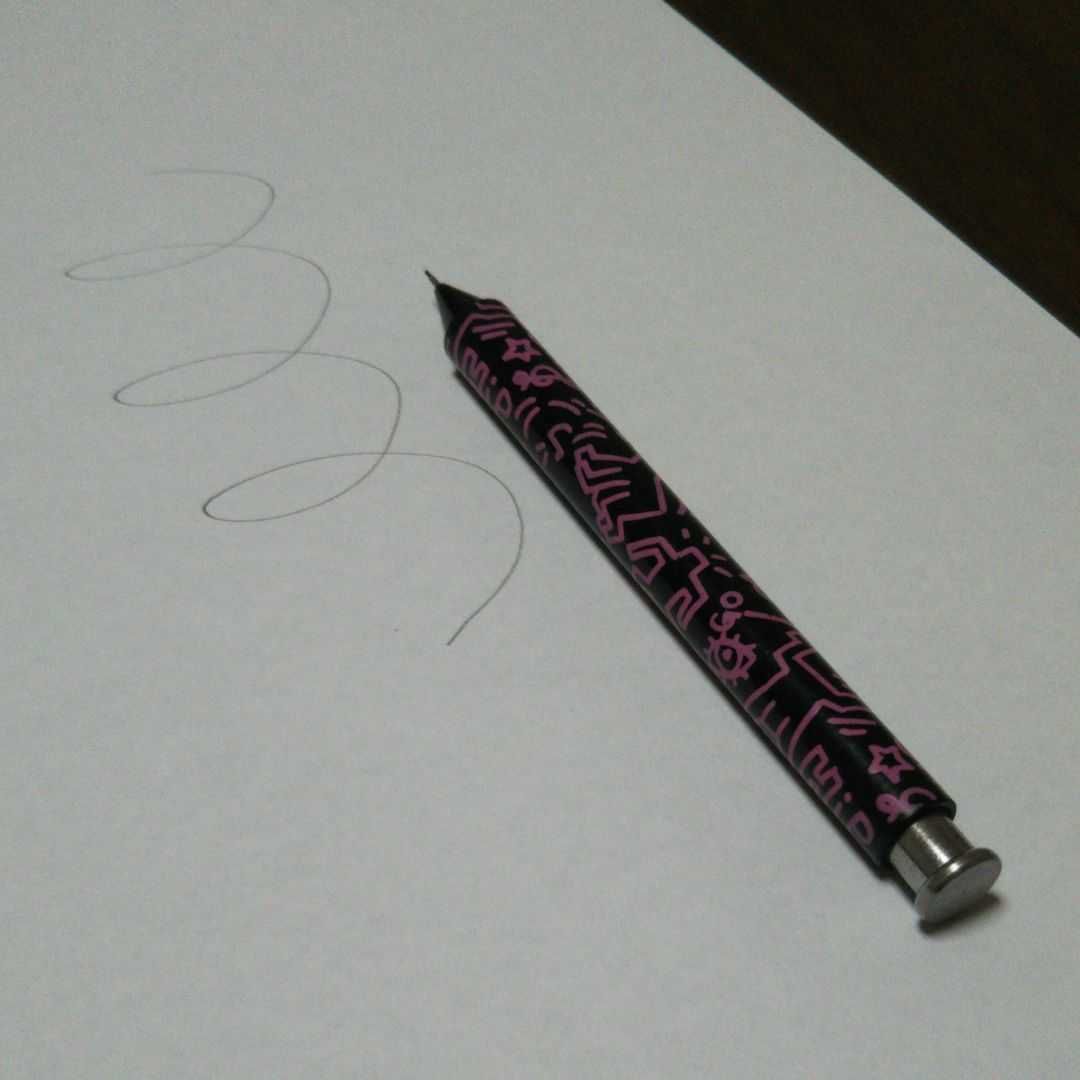 キースヘリング風シャープペン