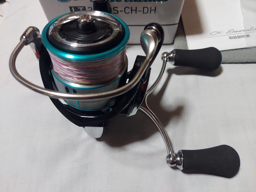 スピニングリール ダイワ19エメラルダス LT3000S-CH-DH