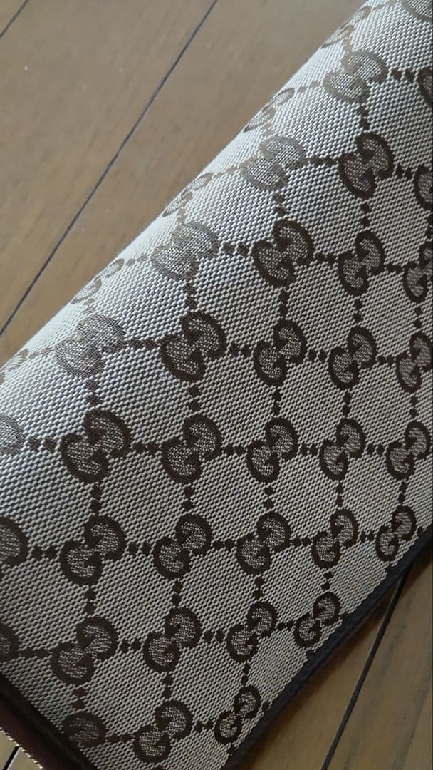 GUCCI　ラウンドファスナー　長財布