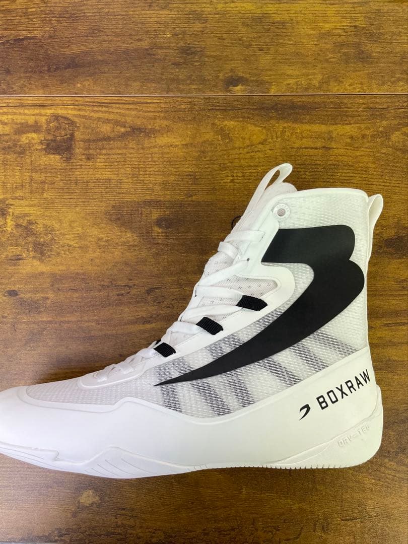 ボックスローインペロボクシングシューズ