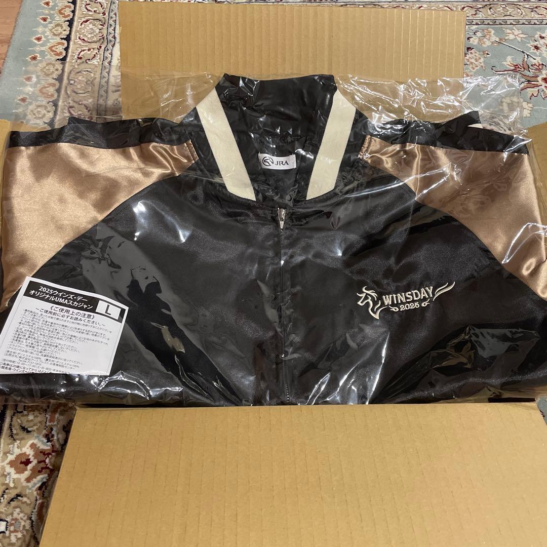 JRA 2025ウィンズ・デーオリジナルUMAスカジャン Lサイズ
