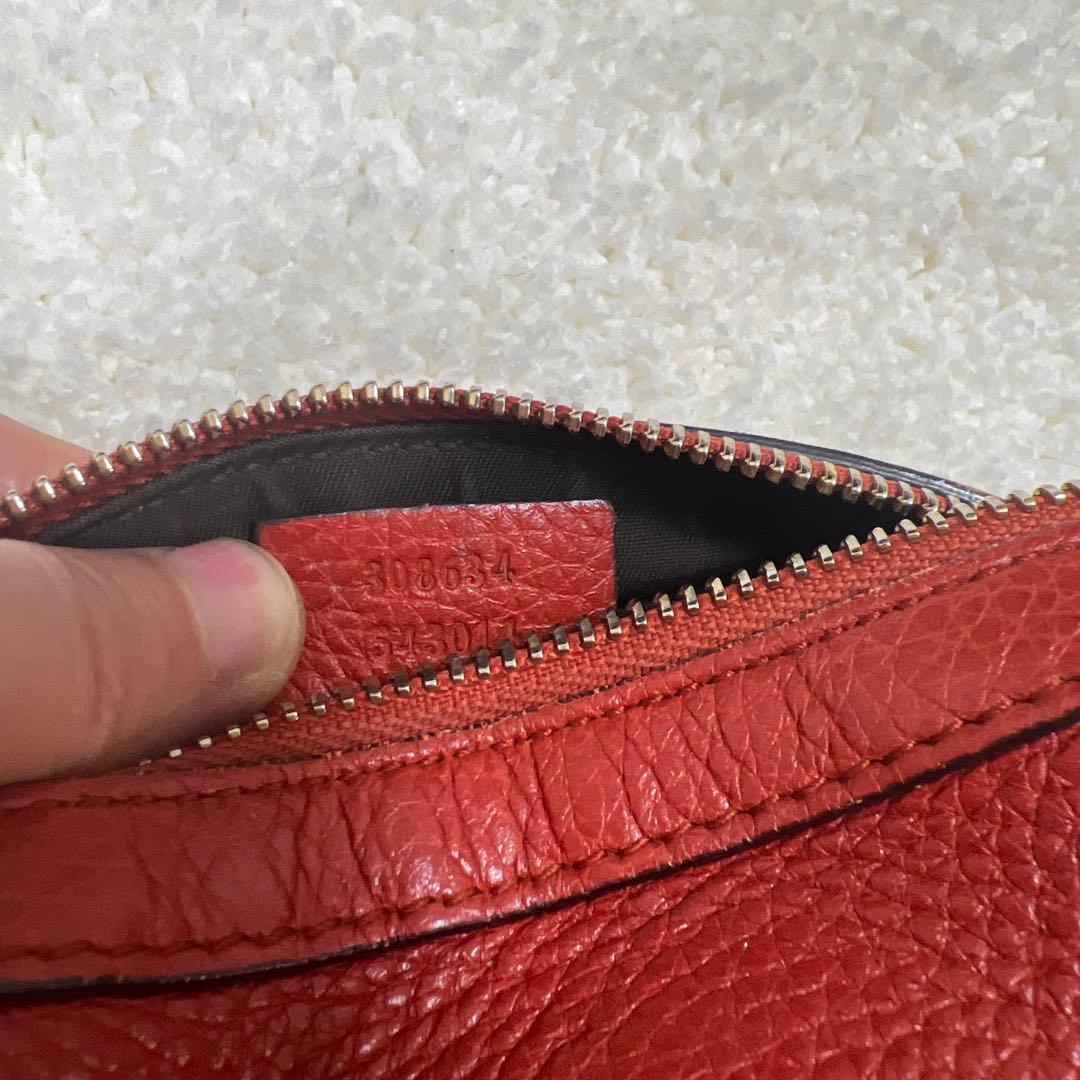 GUCCI レザー ポーチ GGロゴ レッド