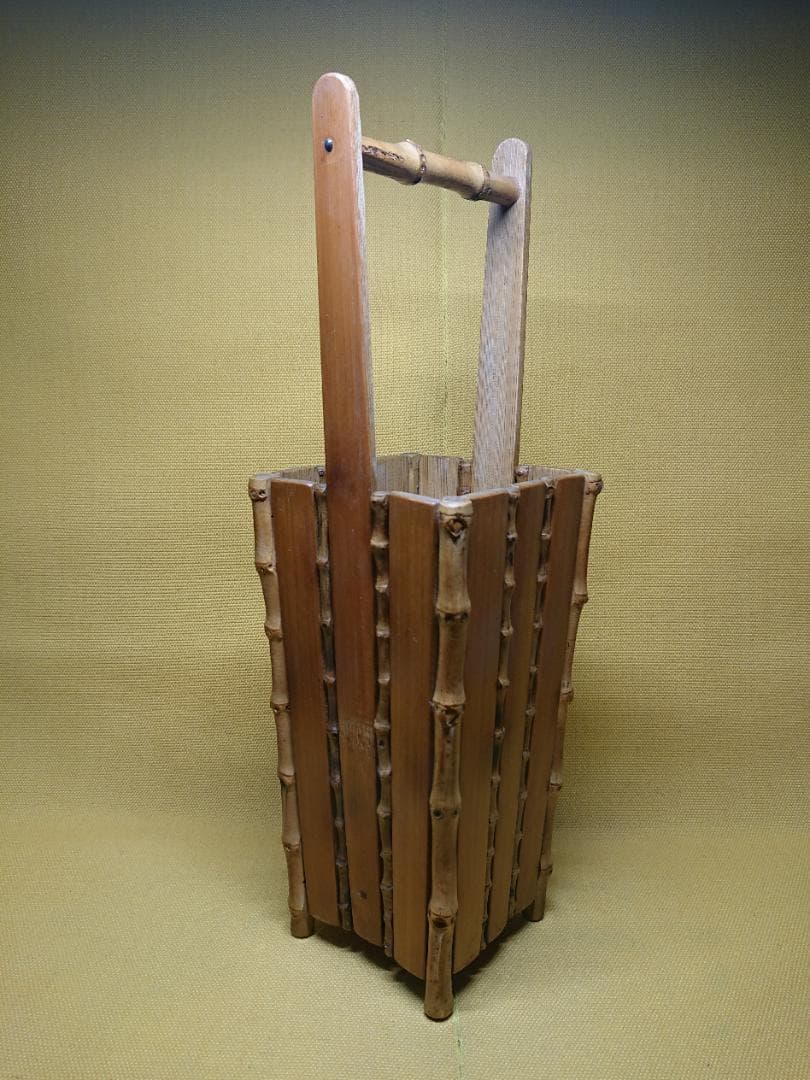 花器　竹細工　華道　茶道　オブジェ　置物　インテリア　工芸品　美術品　A1572