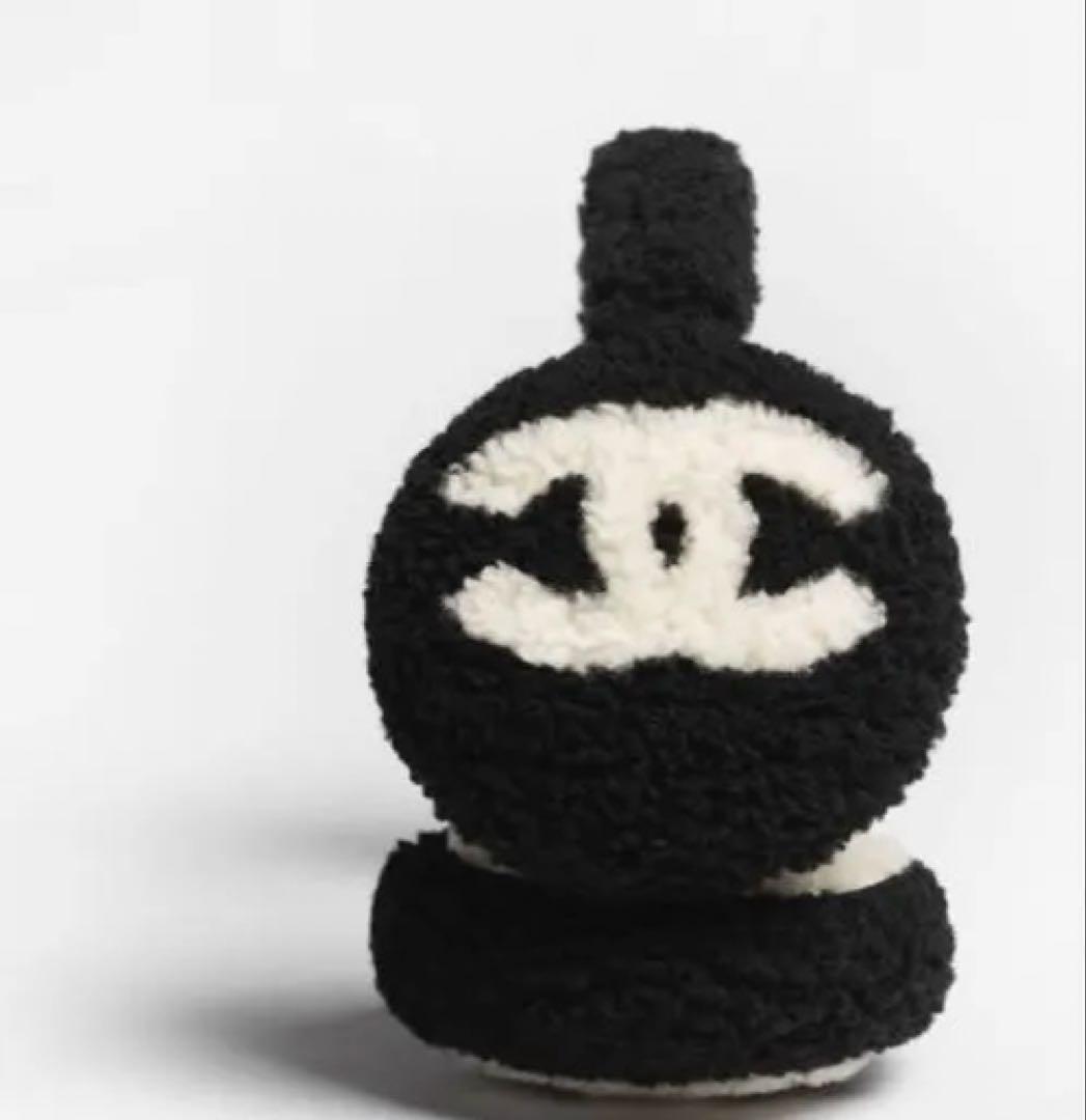 新品未使用　CHANEL イヤーマフ ブラック・ホワイト　耳あて　黒白