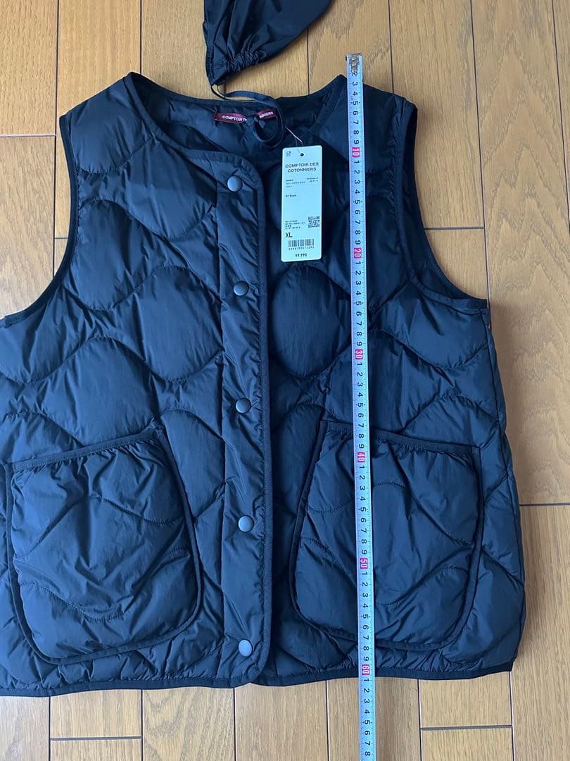 【新品】ユニクロ ウルトラライトダウンベスト コントワーデコトニエ